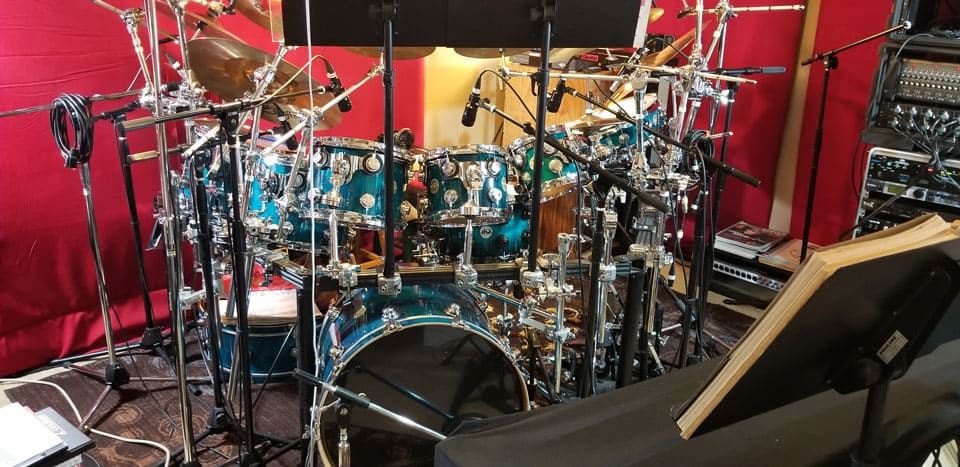 The DW maple kit from the side